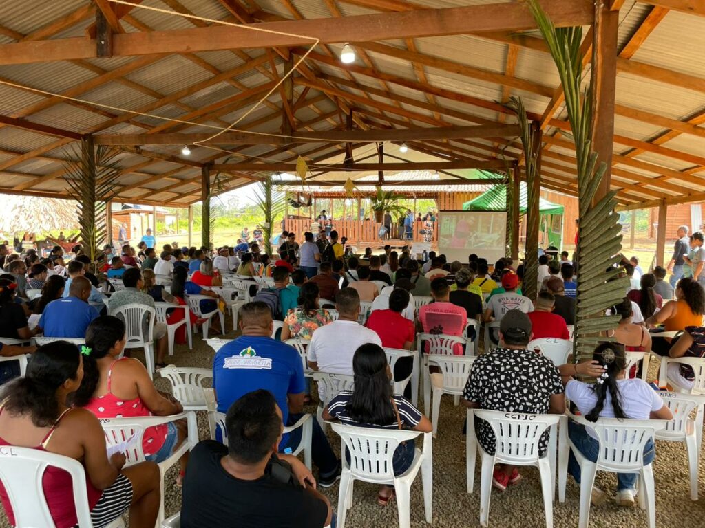Mais de 300 pessoas participam da Assembleia realizada na Aldeia Kuahi